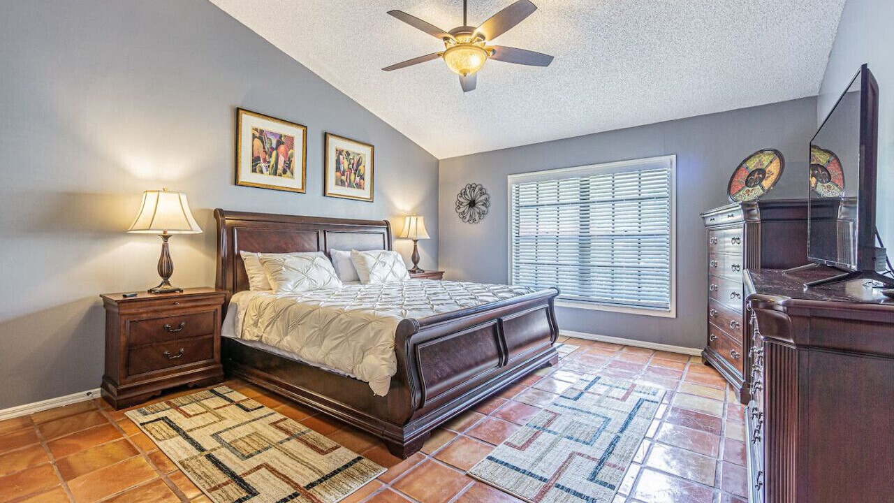 Photo of Bedroom in Saddlebrook