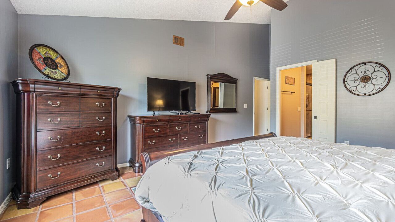 Photo of Bedroom in Saddlebrook