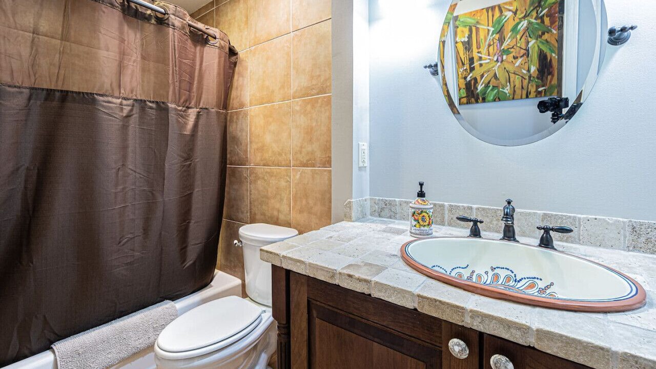 Photo of Bathroom in Saddlebrook