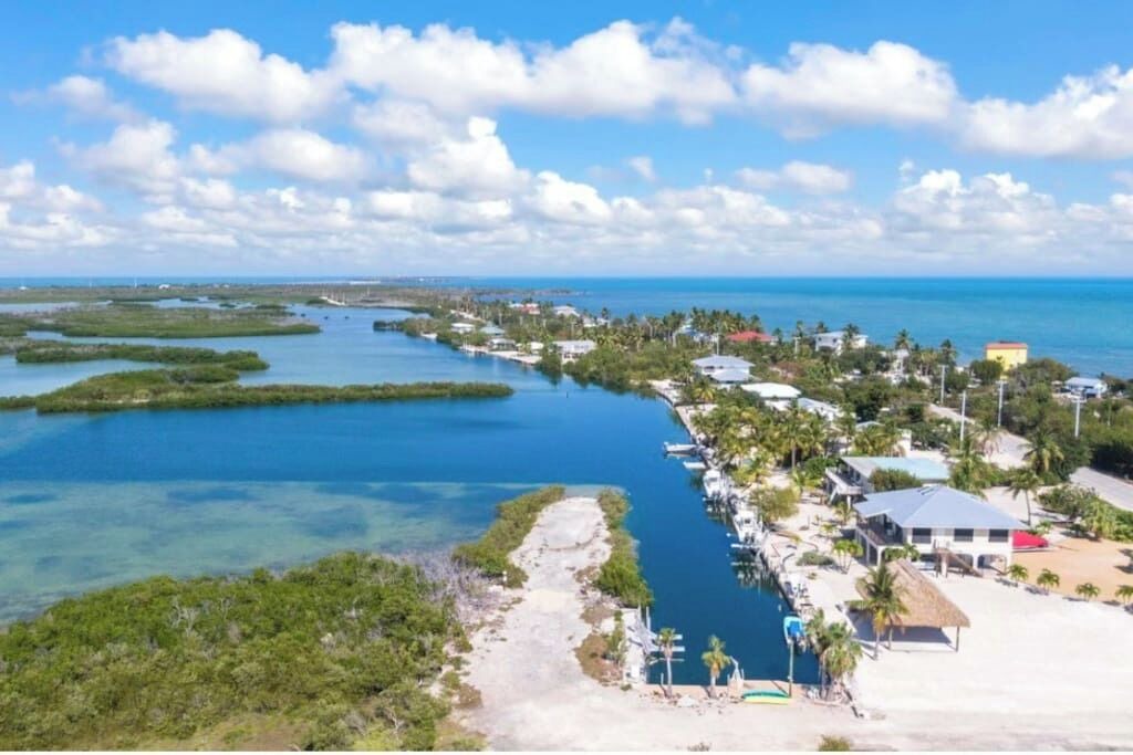Photo of Outdoor in Long Beach Estates