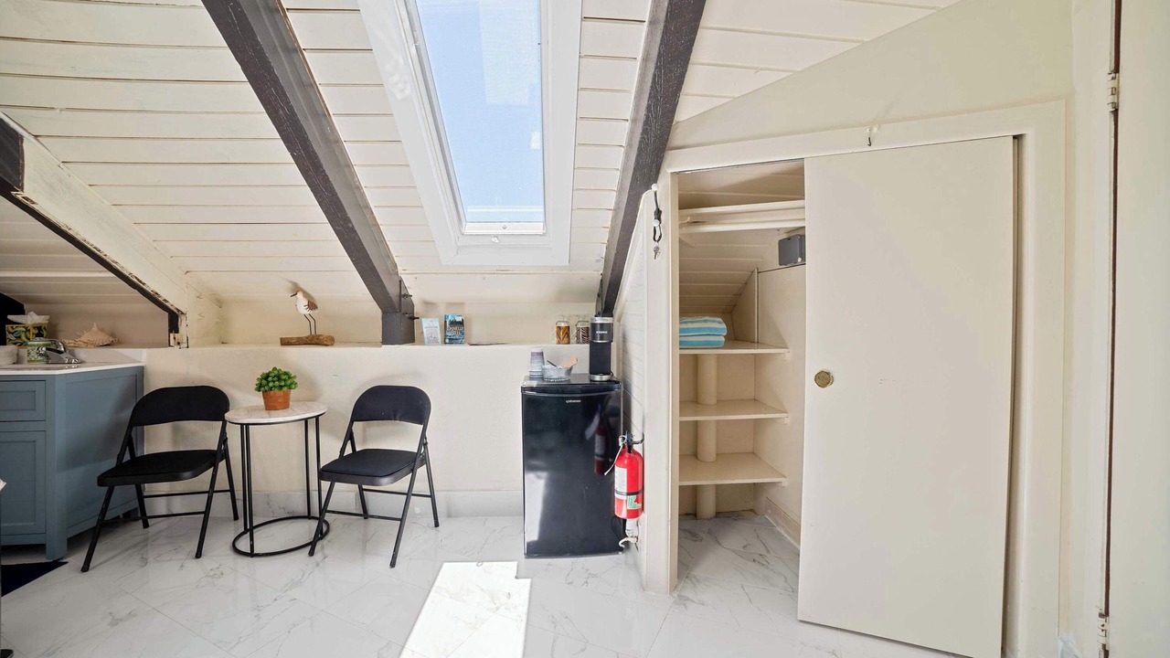 Photo of Others in Long Beach Estates