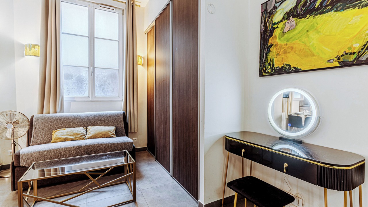 Photo of Livingroom in Val-de-Grace