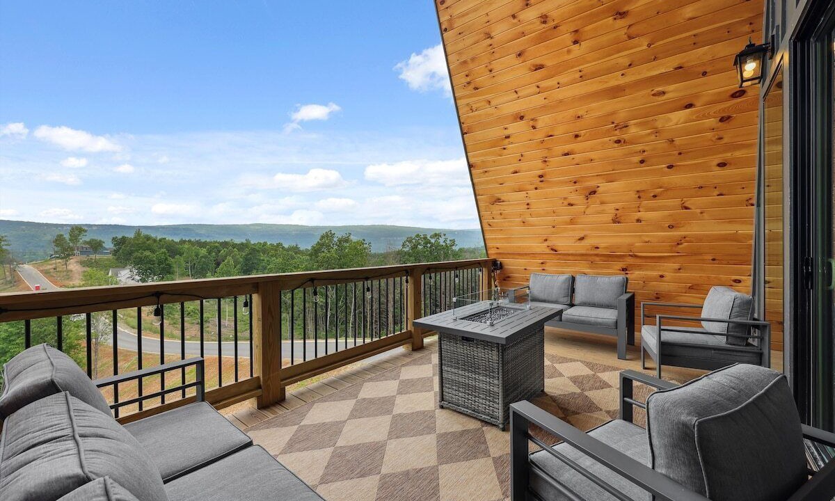 Photo of Patio Balcony in Chattanooga Valley