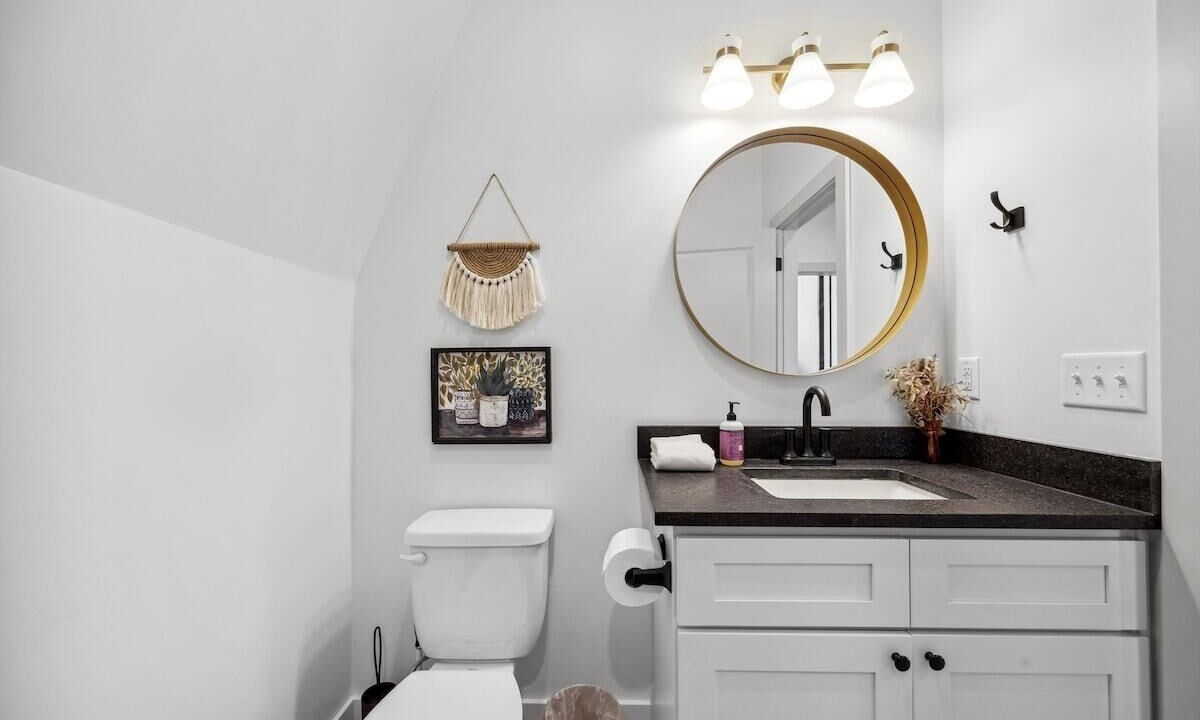 Photo of Bathroom in Chattanooga Valley