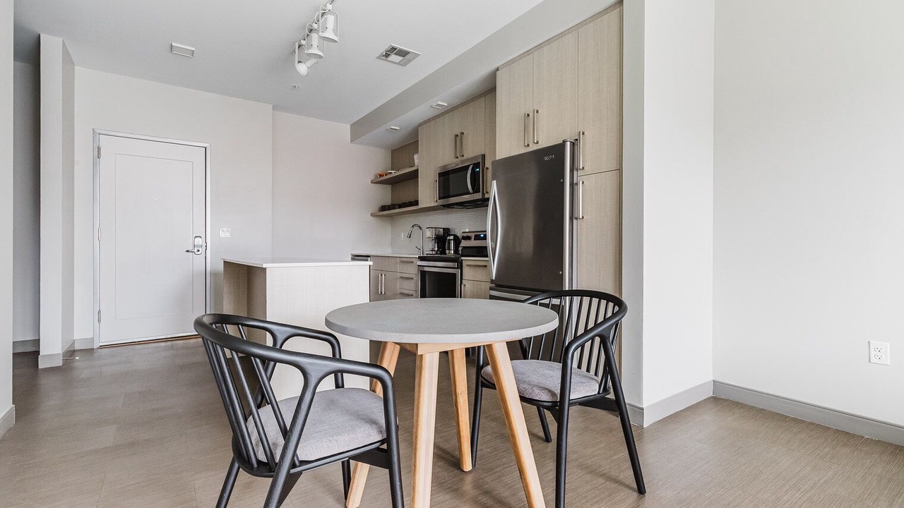 Photo of Others in Forest Hills - Woodbourne