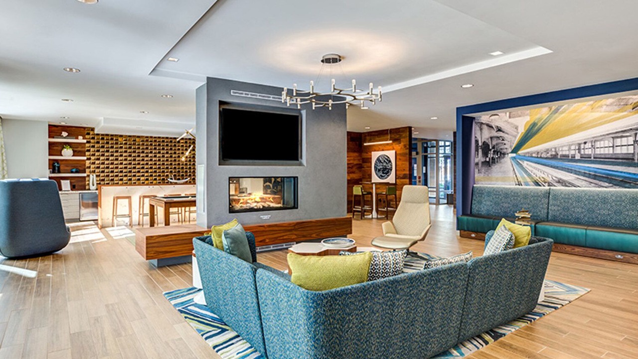 Photo of Livingroom in Forest Hills - Woodbourne