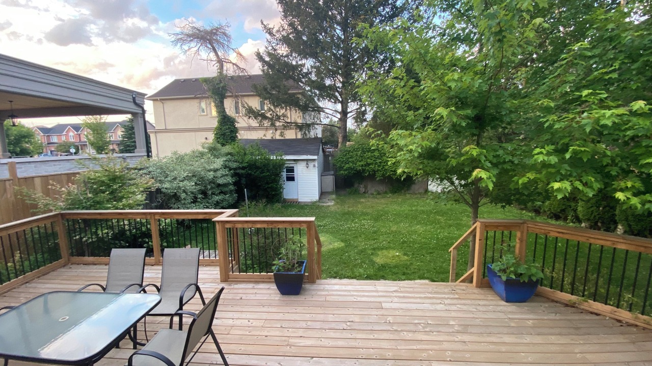 Photo of Outdoor in Lakeview