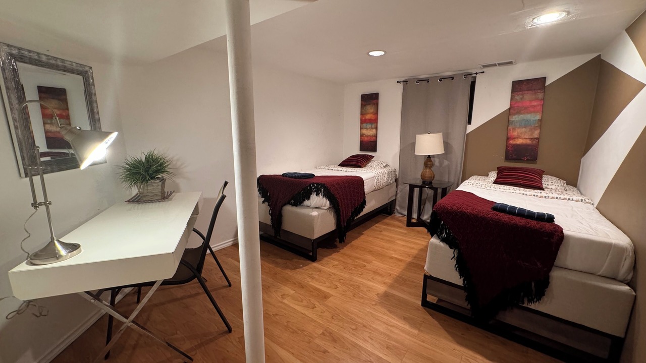 Photo of Bedroom in Lakeview