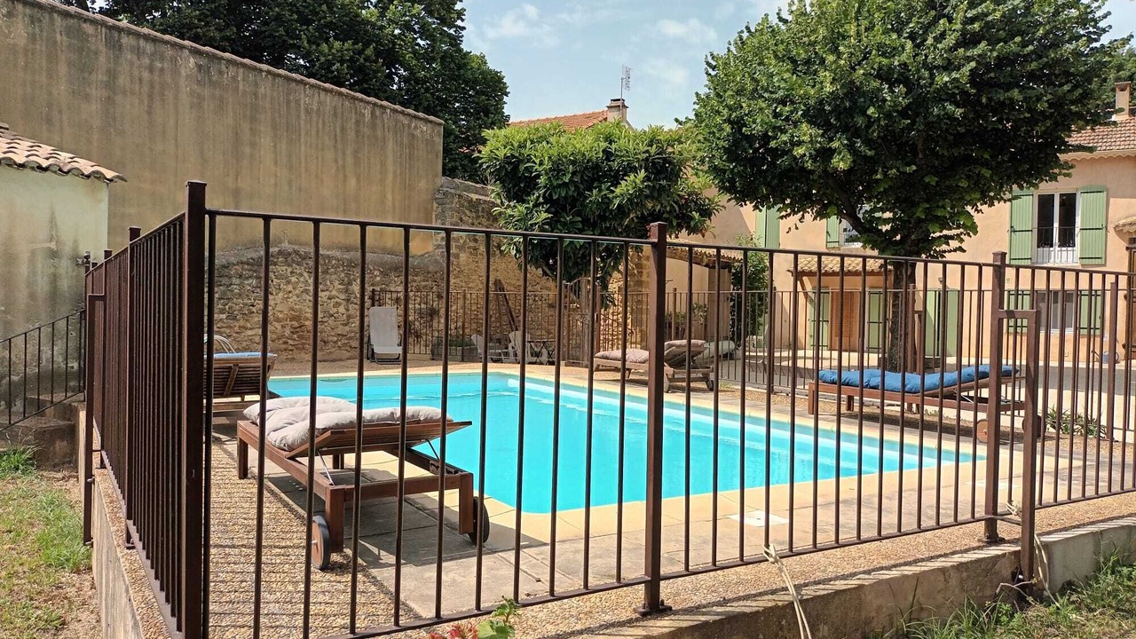 Photo of Outdoor in Camaret-sur-Aigues