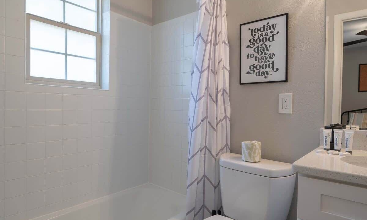 Photo of Bathroom in East Ocean View