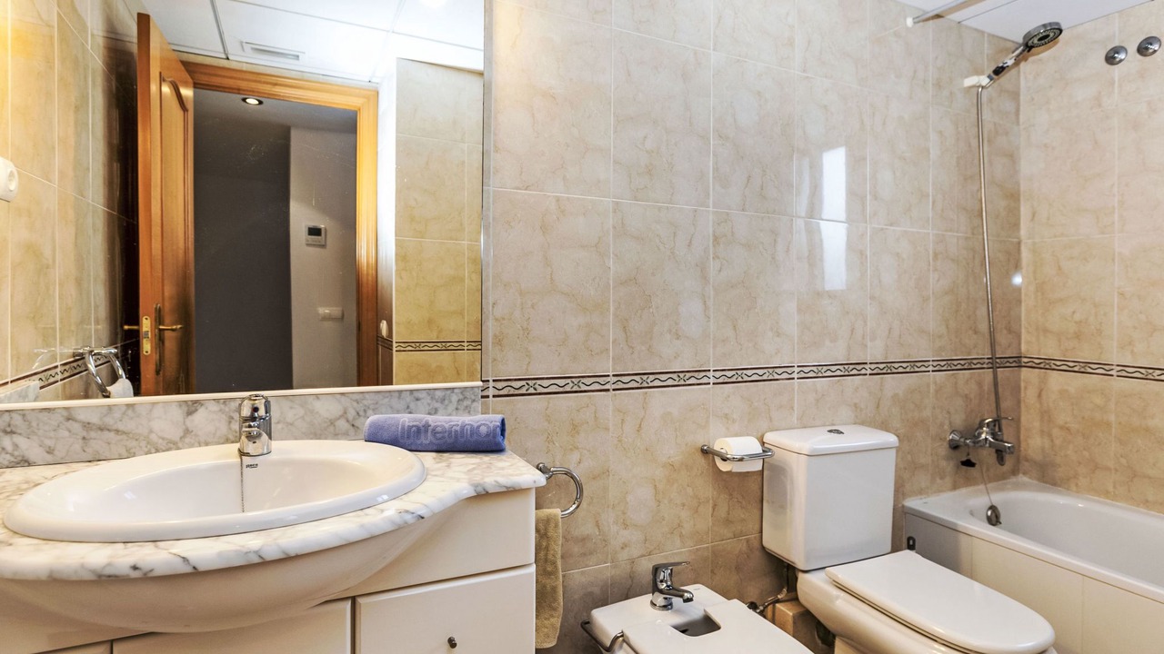 Photo of Bathroom in Creixell