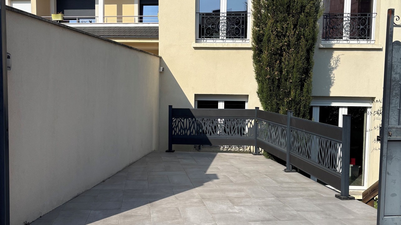 Photo of Outdoor in Plateau - Mont-Valerien