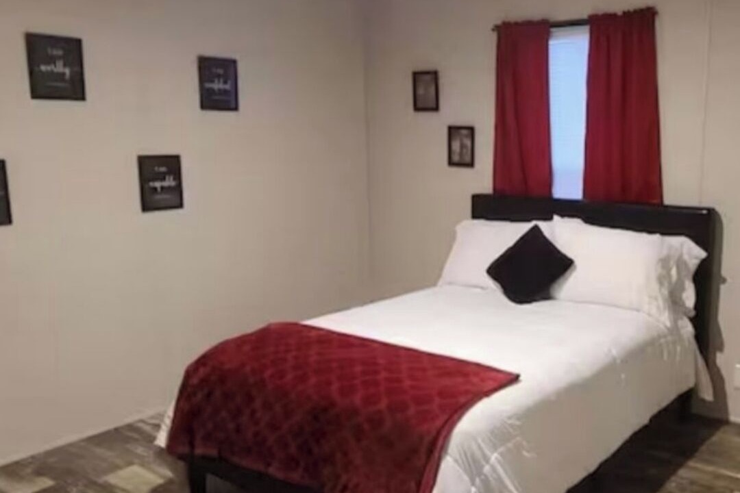 Photo of Bedroom in Brownsville