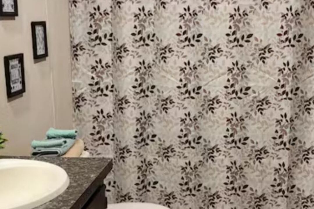 Photo of Bathroom in Brownsville