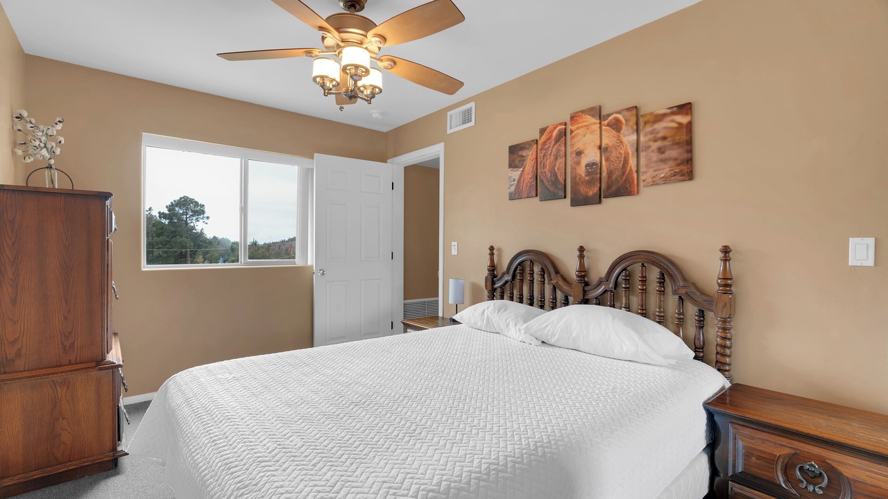 Photo of Bedroom in Summerhaven
