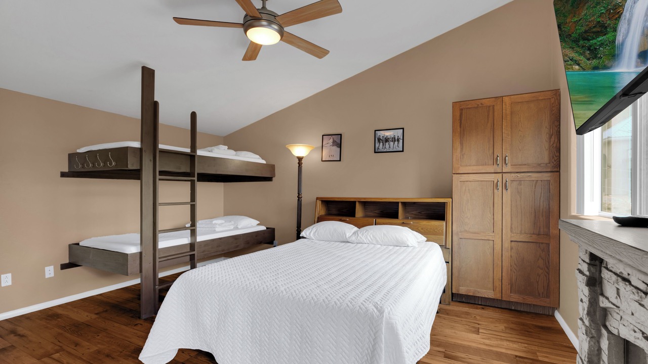 Photo of Bedroom in Summerhaven