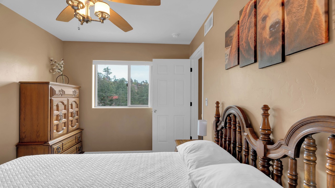 Photo of Bedroom in Summerhaven