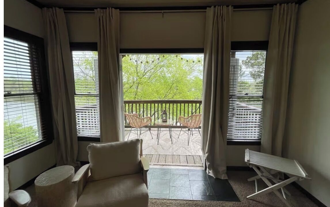 Photo of Livingroom in Madison