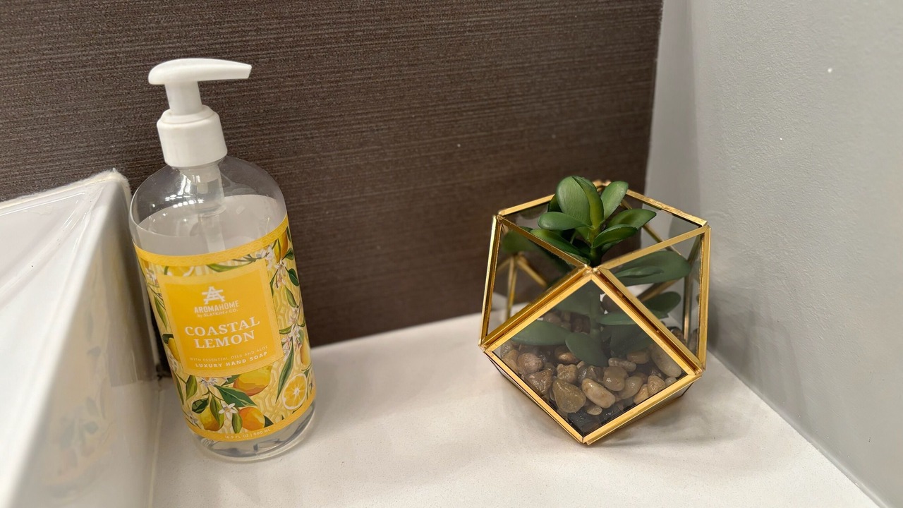 Photo of Bathroom in Noble Square