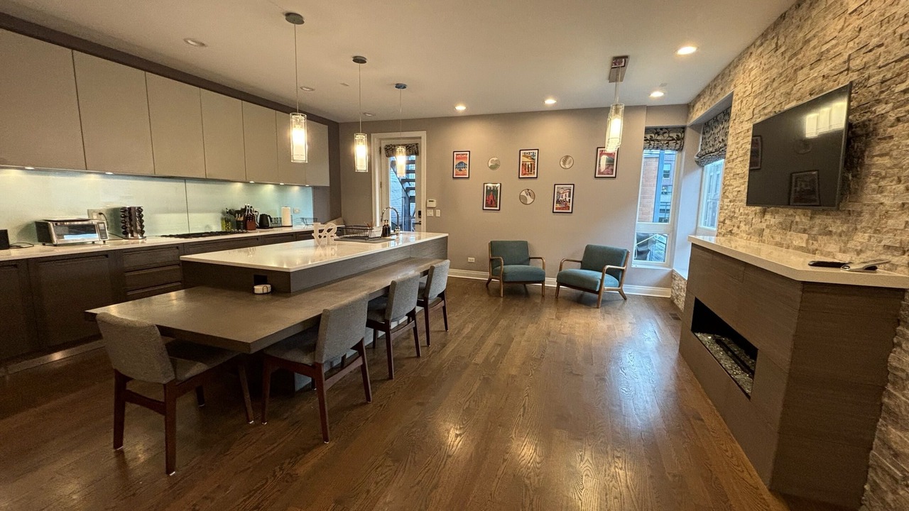 Photo of Livingroom in Noble Square