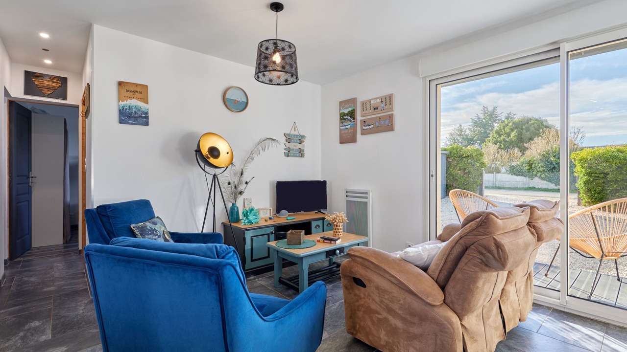 Photo of Livingroom in Saint-Jean-de-la-Riviere