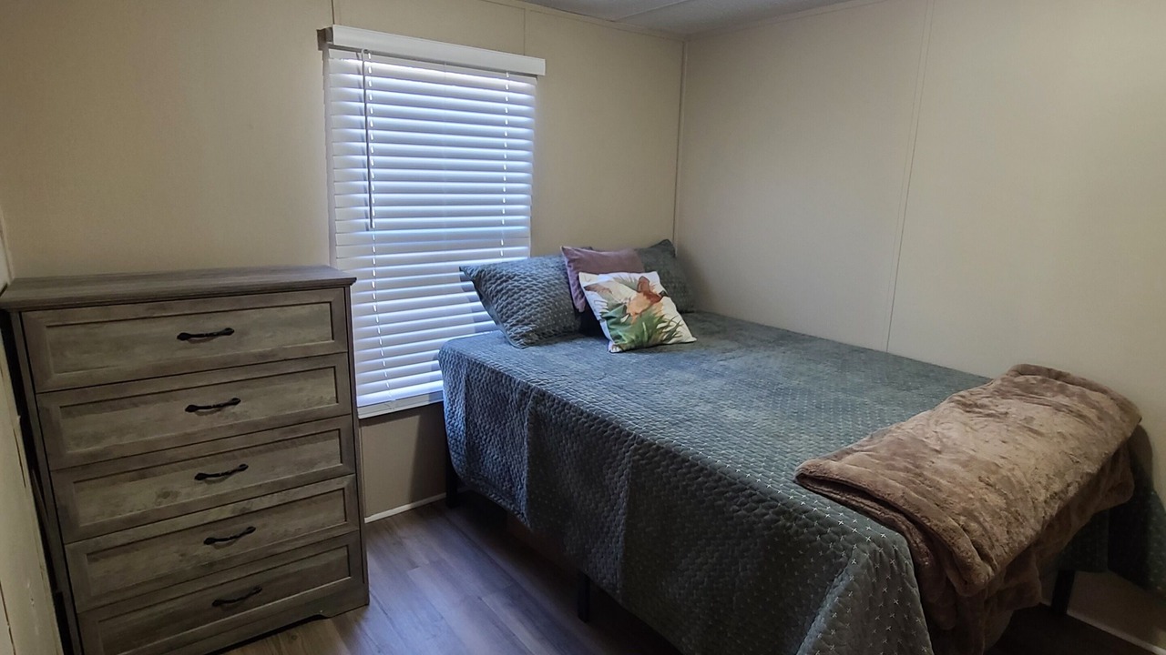 Photo of Bedroom in Hornbeak