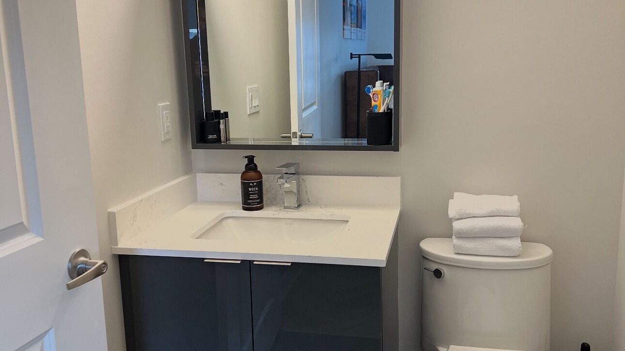Photo of Bathroom in Fashion District