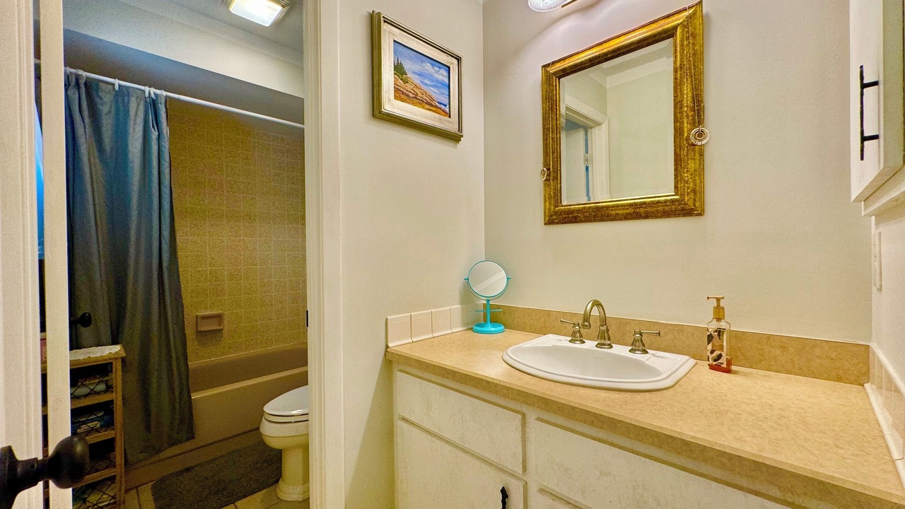 Photo of Bathroom in Dunnellon
