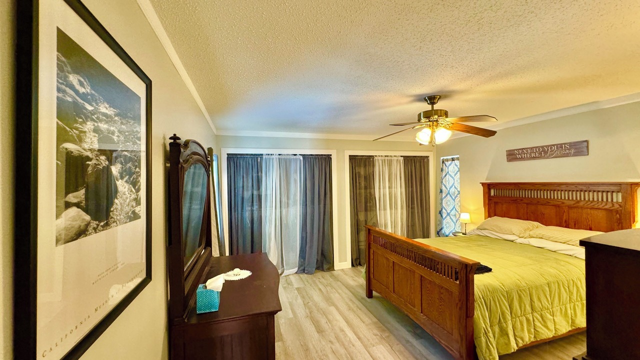 Photo of Bedroom in Dunnellon