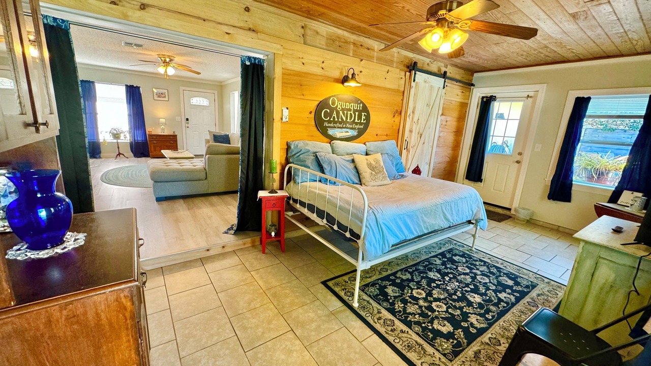 Photo of Bedroom in Dunnellon