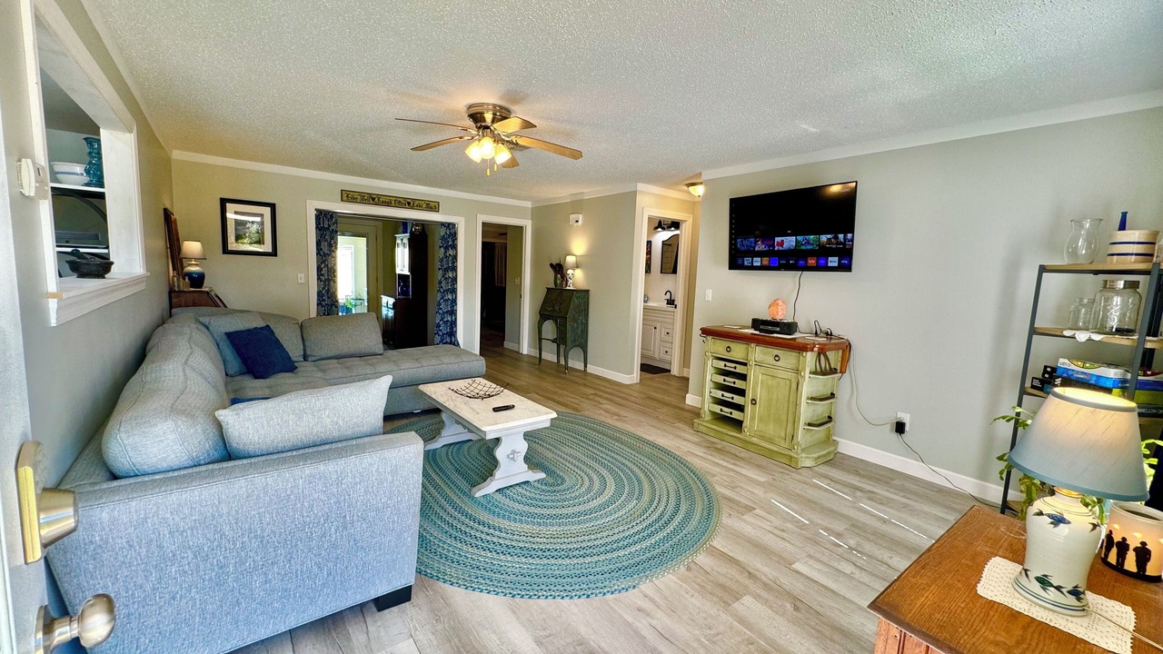 Photo of Livingroom in Dunnellon
