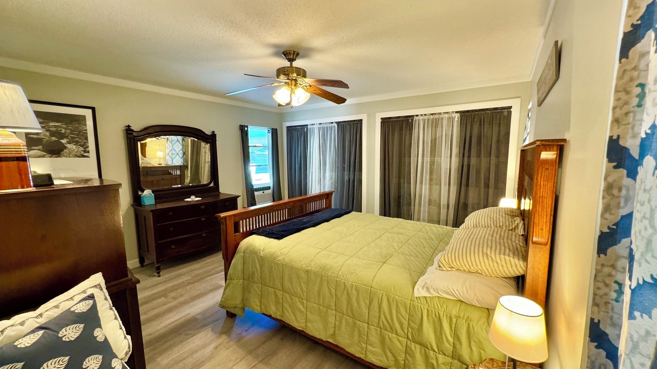 Photo of Bedroom in Dunnellon