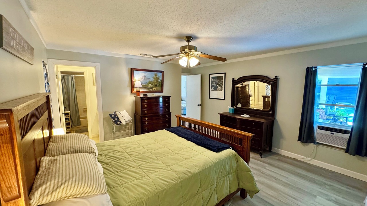 Photo of Bedroom in Dunnellon