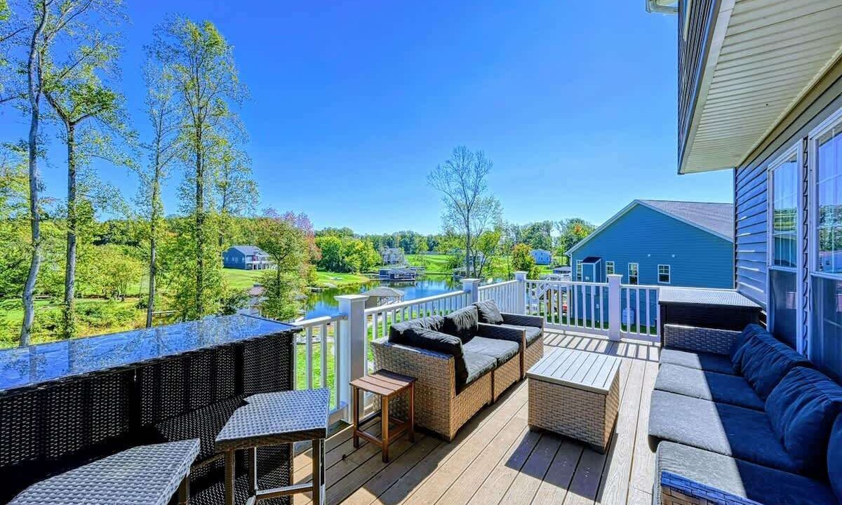 Photo of Patio Balcony in Mineral