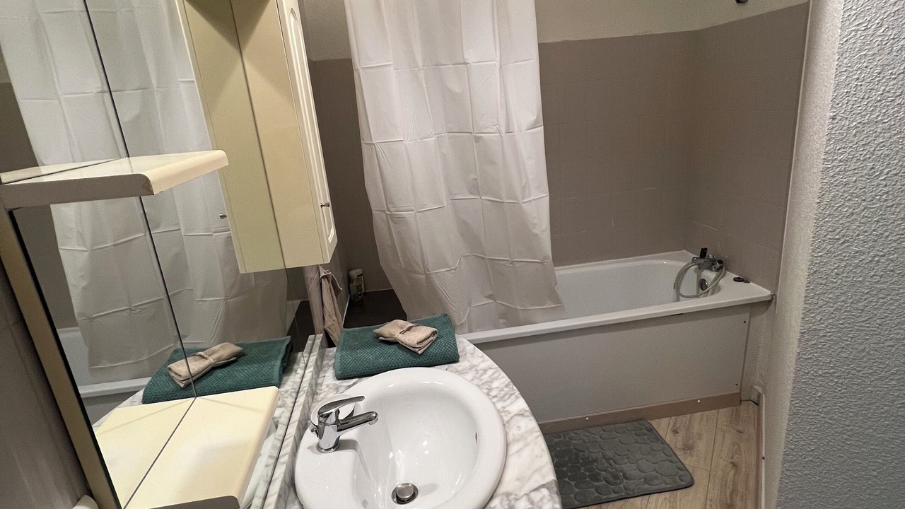 Photo of Bathroom in Carbonne