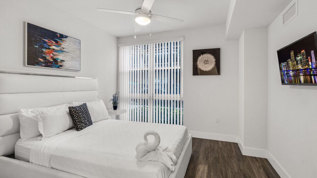 Photo of Bedroom in Midtown