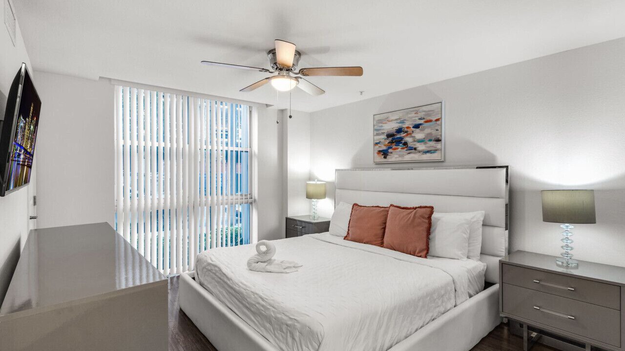 Photo of Bedroom in Midtown