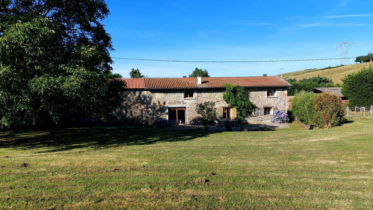 Photo of Outdoor in Sainte-Anne-sur-Gervonde