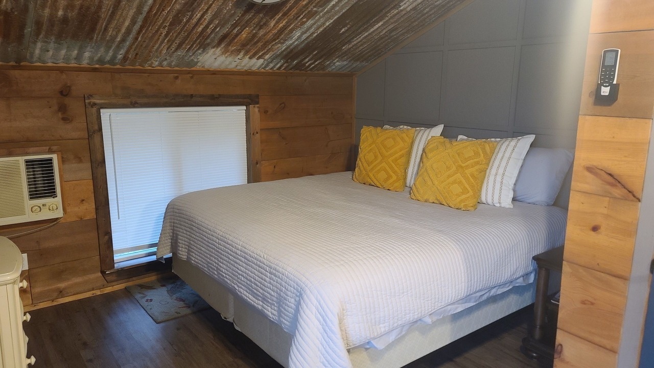 Photo of Bedroom in Rusk