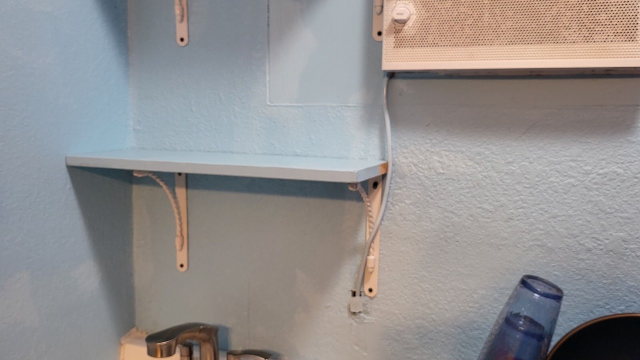 Photo of Bathroom in Wailuku