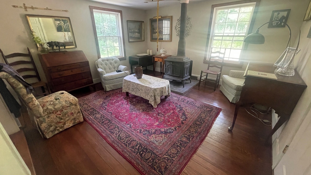 Photo of Livingroom in Boyce