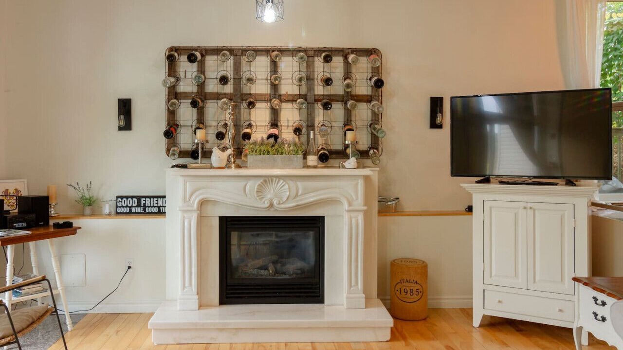 Photo of Livingroom in Prince Edward