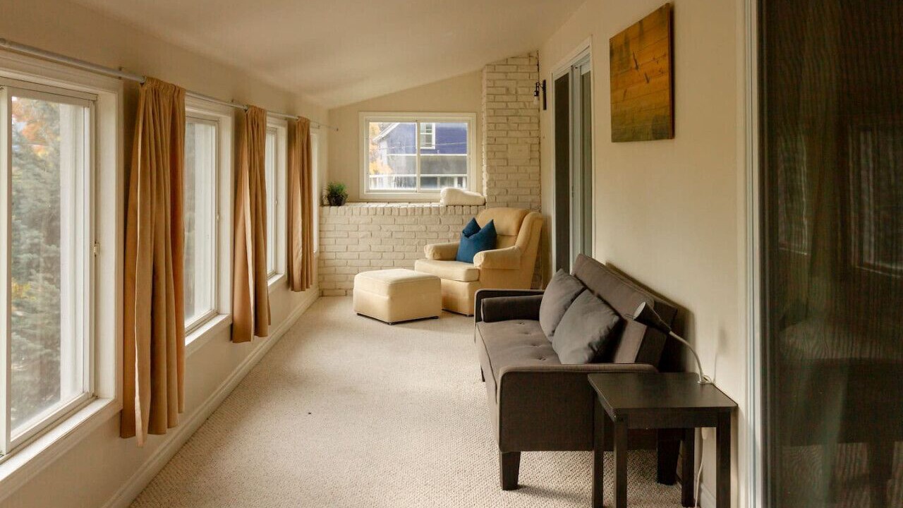Photo of Livingroom in Prince Edward