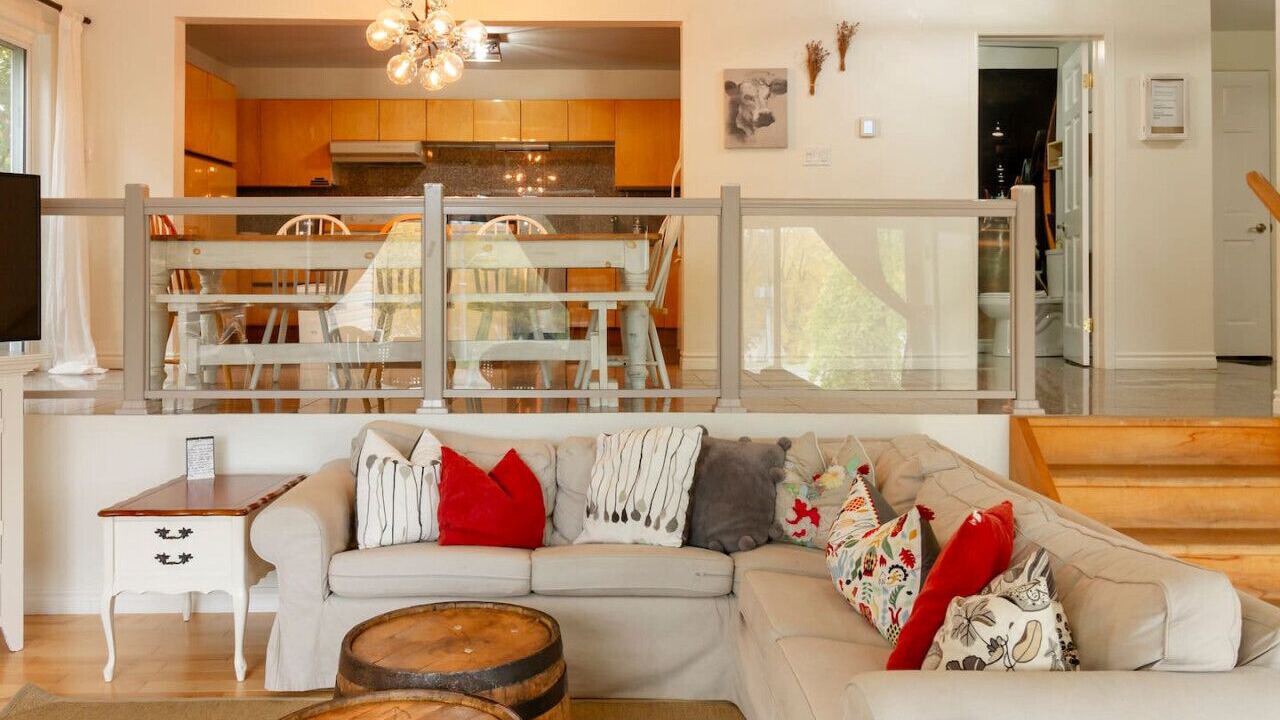 Photo of Livingroom in Prince Edward