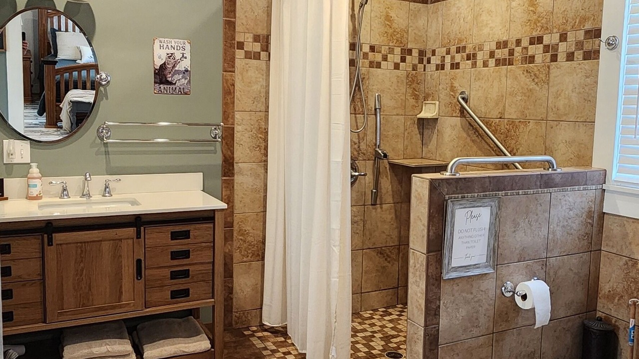 Photo of Bathroom in Cleora