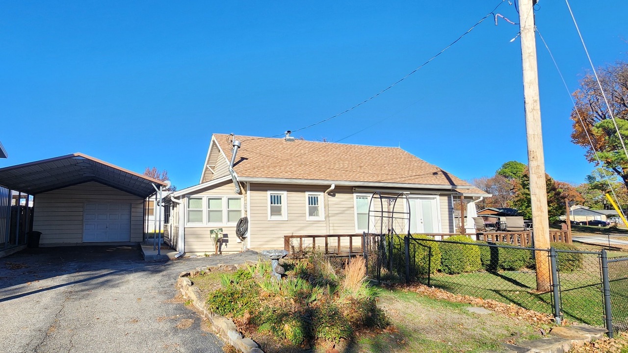 Photo of Outdoor in Cleora