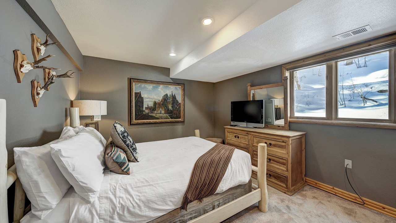 Photo of Bedroom in Blue River