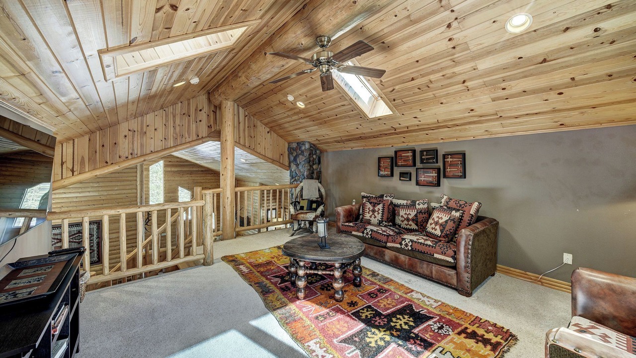 Photo of Livingroom in Blue River