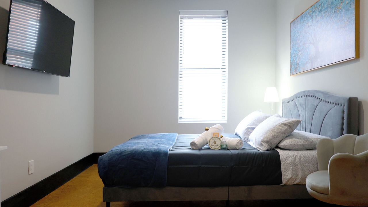 Photo of Bedroom in Englewood