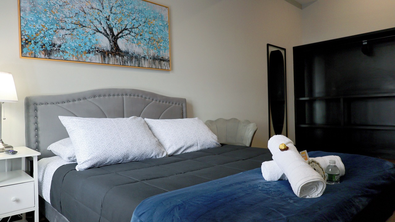 Photo of Bedroom in Englewood